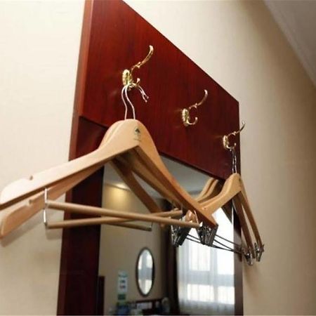 Greentree Alliance Beijing Film Academy Hotel エクステリア 写真